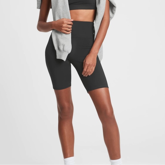 GAP Factory Pants - NWT ⚡️Package Never Open⚡️Gap Fit Studio Sky High Bike Short Black Size XXL